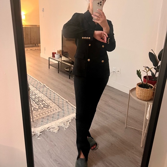 🖤Gorgeous black wool blazer - Picture 2 of 9